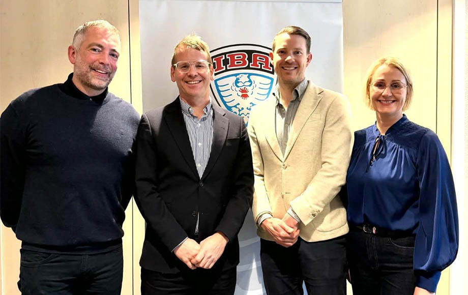 From left: Heimir Örn Árnason, Board Member of the National Olympic and Sports Association of Iceland (ÍSÍ), Eyjólfur Magnús Kristinsson, CEO of atNorth, Baldvin Þorsteinsson, CEO of Samherji, and Jóna Jónsdóttir, Chair of the Akureyri Sports Association (ÍBA)